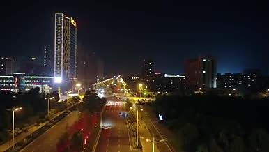 实拍城市的夜景航拍城市的夜视频的预览图